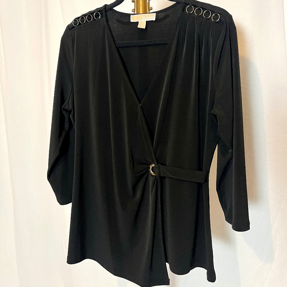 MICHAEL KORS Black Crossover Front with Gold Clasp detail